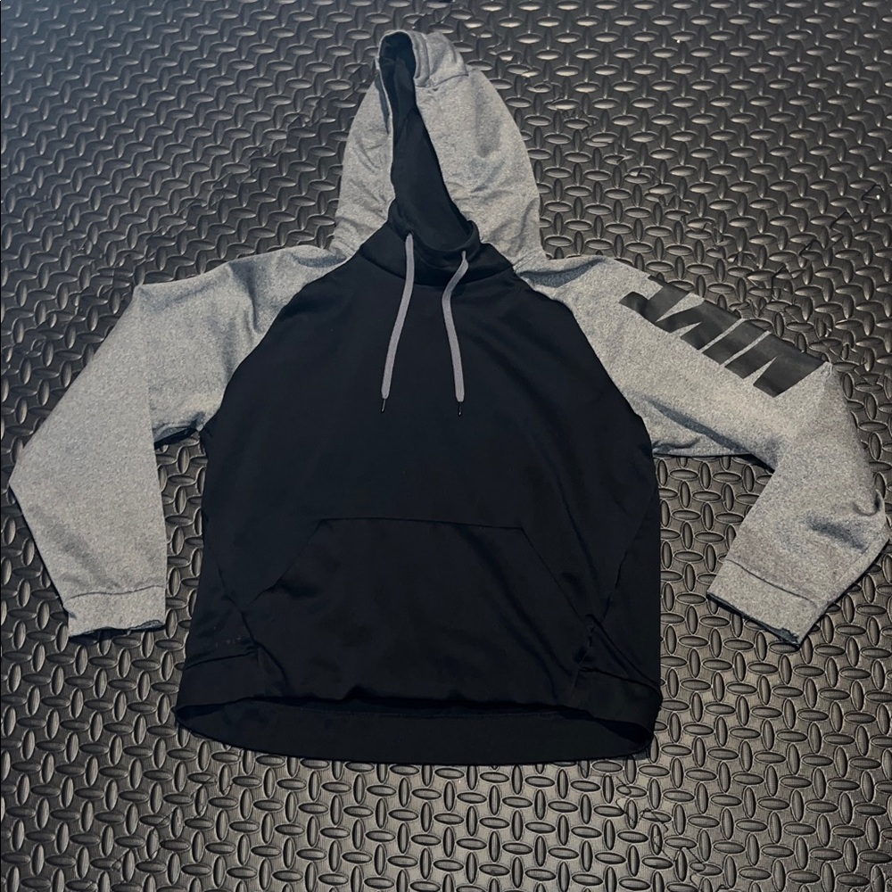 Nike Dri-FIT Hoodie Women’s Medium (Fits Small Men’s)
